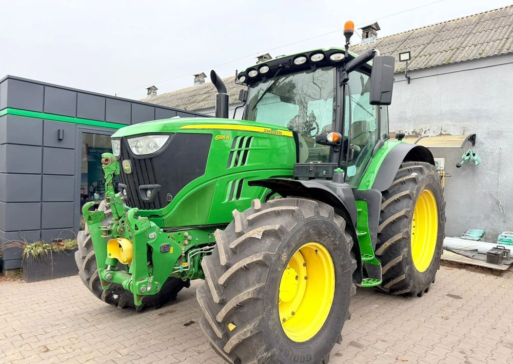 John Deere 6195 R - Tractor: foto 1 John Deere 6195 R - Tractor: foto 1