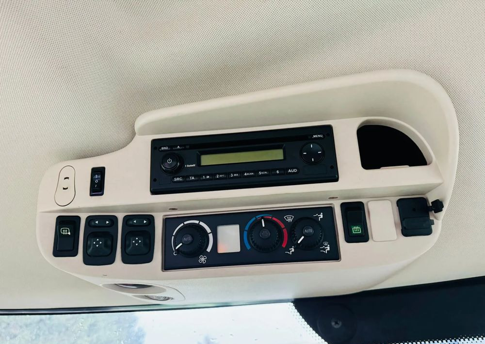 John Deere 6210R - Tractor: foto 5 John Deere 6210R - Tractor: foto 5