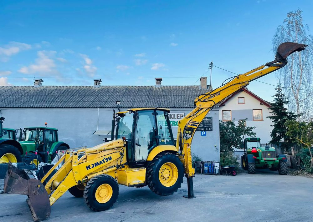 Komatsu WB93R - Retroexcavadora: foto 2 Komatsu WB93R - Retroexcavadora: foto 2