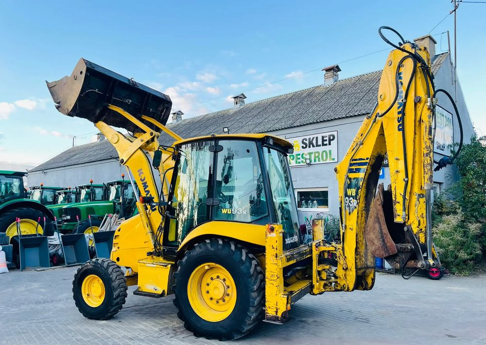 Retroexcavadora Komatsu WB93R: foto 9