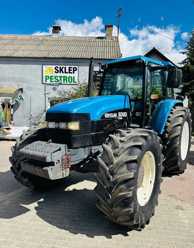 New Holland 8360 - Tractor: foto 4 New Holland 8360 - Tractor: foto 4