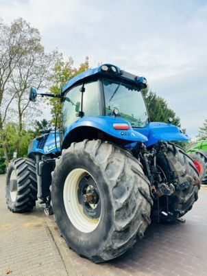New Holland T8.390 - Tractor: foto 4 New Holland T8.390 - Tractor: foto 4