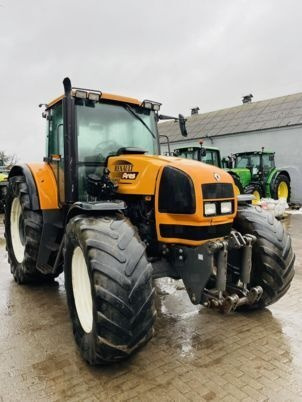 Renault ARES 826 RZ - Tractor: foto 5 Renault ARES 826 RZ - Tractor: foto 5