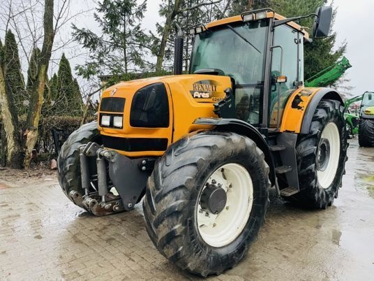 Renault ARES 826 RZ - Tractor: foto 1 Renault ARES 826 RZ - Tractor: foto 1