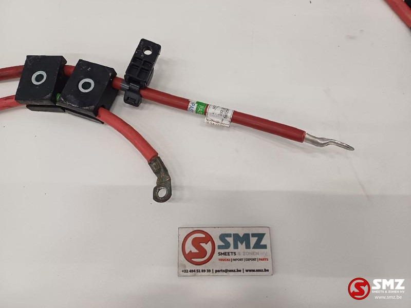 Caterpillar Alternator cable Caterpillar - Cables/ Alambres para Equipo de manutención: foto 2 Caterpillar Alternator cable Caterpillar - Cables/ Alambres para Equipo de manutención: foto 2