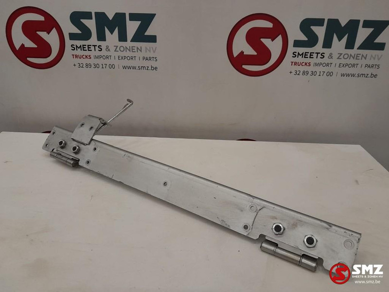 Caterpillar Support Caterpillar - Puerta y piezas para Camión: foto 2 Caterpillar Support Caterpillar - Puerta y piezas para Camión: foto 2