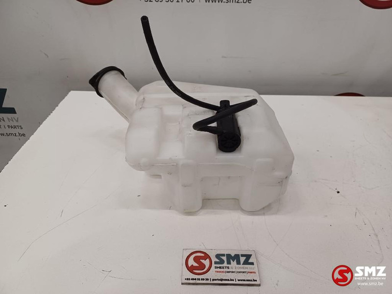 Caterpillar Window washer tank Caterpillar - Limpiaparabrisas para Equipo de manutención: foto 4 Caterpillar Window washer tank Caterpillar - Limpiaparabrisas para Equipo de manutención: foto 4