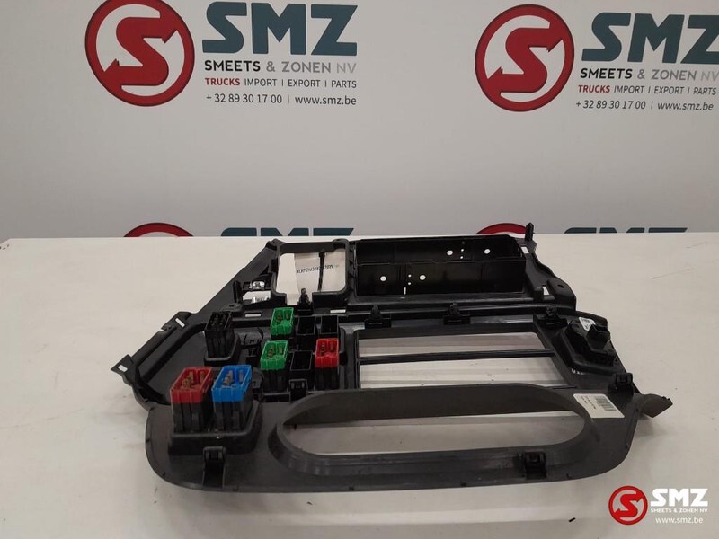 DAF Occ dashbord DAF XF 1951837 - Cabina e interior para Camión: foto 5 DAF Occ dashbord DAF XF 1951837 - Cabina e interior para Camión: foto 5