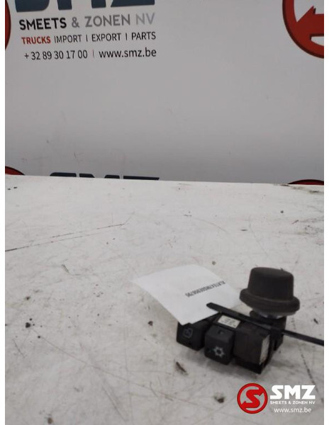 DAF Occ menubedieningsschakelaar MCS DAF XF105 - Sistema eléctrico para Camión: foto 2 DAF Occ menubedieningsschakelaar MCS DAF XF105 - Sistema eléctrico para Camión: foto 2