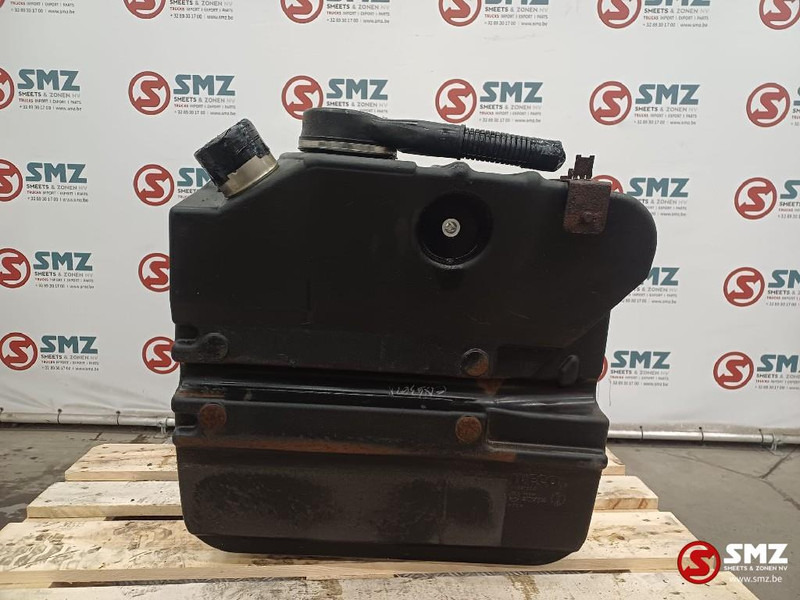 Iveco Occ AdBluetank 62L Iveco - Procesamiento de combustible para Camión: foto 1 Iveco Occ AdBluetank 62L Iveco - Procesamiento de combustible para Camión: foto 1