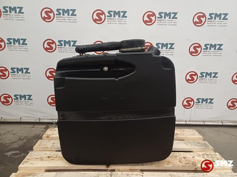 Iveco Occ AdBluetank 62L Iveco - Procesamiento de combustible para Camión: foto 2 Iveco Occ AdBluetank 62L Iveco - Procesamiento de combustible para Camión: foto 2