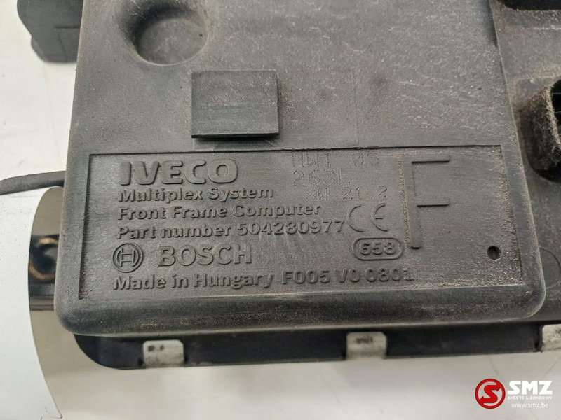 Iveco Occ ECU Front Frame Computer Iveco - Unidad de control para Camión: foto 3 Iveco Occ ECU Front Frame Computer Iveco - Unidad de control para Camión: foto 3