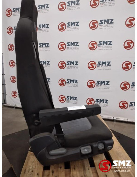 Iveco Occ bijrijdersstoel Iveco - Cabina e interior para Camión: foto 2 Iveco Occ bijrijdersstoel Iveco - Cabina e interior para Camión: foto 2