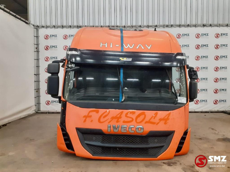 Iveco Occ cabine compleet Iveco Stralis HI Way euro 6 - Cabina e interior para Camión: foto 1 Iveco Occ cabine compleet Iveco Stralis HI Way euro 6 - Cabina e interior para Camión: foto 1