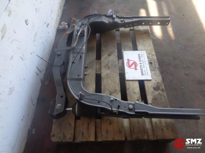 Iveco Occ cabineophanging stralis + schokdemper - Suspensión de cabina para Camión: foto 2 Iveco Occ cabineophanging stralis + schokdemper - Suspensión de cabina para Camión: foto 2