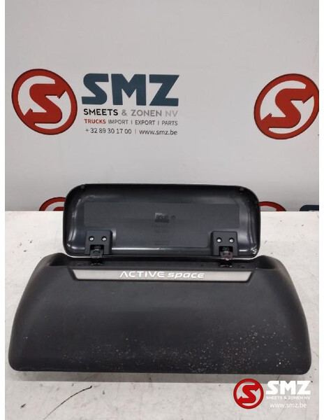 Iveco Occ handschoenkast Iveco Stralis - Cabina e interior para Camión: foto 1 Iveco Occ handschoenkast Iveco Stralis - Cabina e interior para Camión: foto 1