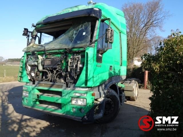 Iveco Occ opstapbak met zijstuk links - Peldaño para Camión: foto 3 Iveco Occ opstapbak met zijstuk links - Peldaño para Camión: foto 3
