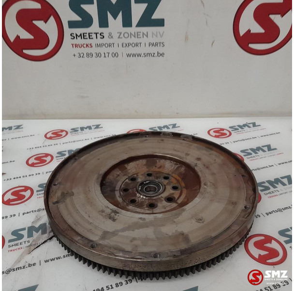 Iveco Occ vliegwiel F4AFE611 Iveco - Motor y piezas para Camión: foto 2 Iveco Occ vliegwiel F4AFE611 Iveco - Motor y piezas para Camión: foto 2