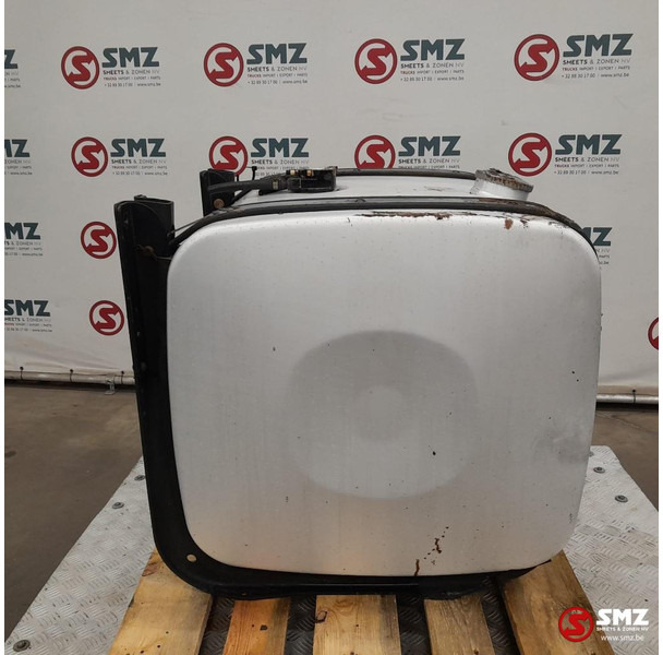 MAN Occ brandstoftank 330L + brandstofniveausensor + s - Depósito de combustible para Camión: foto 3 MAN Occ brandstoftank 330L + brandstofniveausensor + s - Depósito de combustible para Camión: foto 3