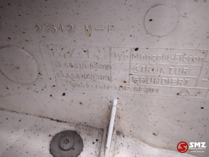 MAN Occ spatbord links MAN TGX 81664100307 81612100462 - Carrocería y exterior para Camión: foto 4 MAN Occ spatbord links MAN TGX 81664100307 81612100462 - Carrocería y exterior para Camión: foto 4