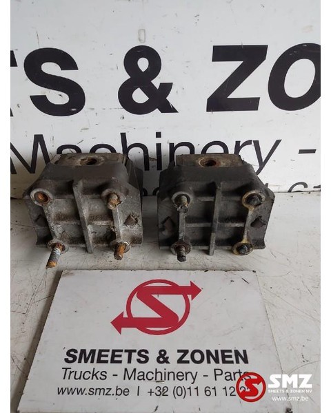 Mercedes-Benz Occ Motorsteunen Atego 1828 - Soporte motor para Camión: foto 2 Mercedes-Benz Occ Motorsteunen Atego 1828 - Soporte motor para Camión: foto 2