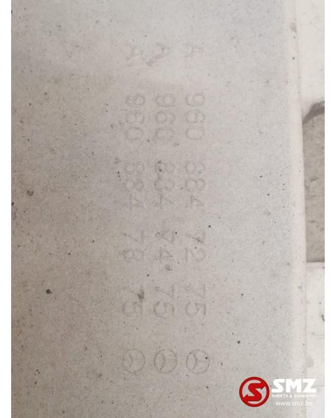 Mercedes-Benz Occ Spatbordverlenger links Actros 1851 - Carrocería y exterior para Camión: foto 2 Mercedes-Benz Occ Spatbordverlenger links Actros 1851 - Carrocería y exterior para Camión: foto 2