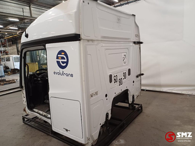 Mercedes-Benz Occ cabine Mercedes - Cabina e interior para Camión: foto 2 Mercedes-Benz Occ cabine Mercedes - Cabina e interior para Camión: foto 2