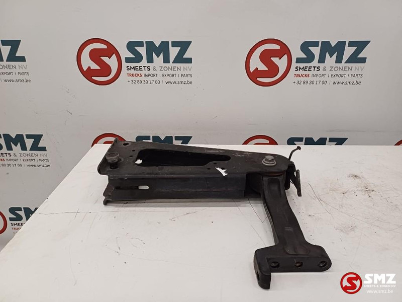 Mercedes-Benz Occ cabinebeugel + montagebeugel rechtsvoor Merced - Bastidor/ Chasis para Camión: foto 1 Mercedes-Benz Occ cabinebeugel + montagebeugel rechtsvoor Merced - Bastidor/ Chasis para Camión: foto 1