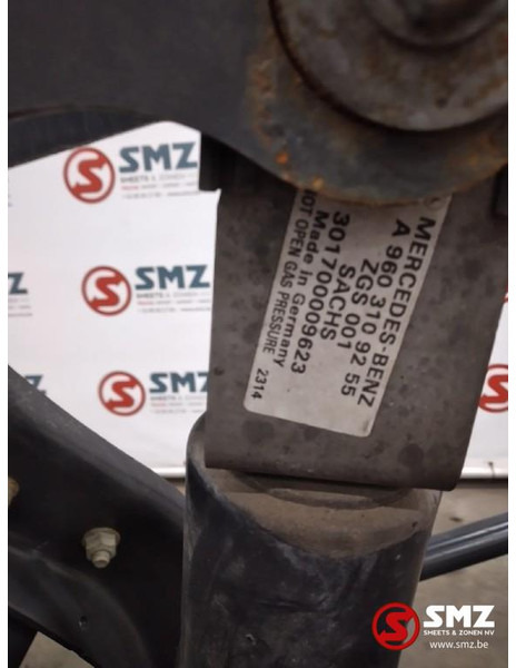 Mercedes-Benz Occ cabineophanging achter Mercedes Actros MP4 A96 - Suspensión de cabina para Camión: foto 5 Mercedes-Benz Occ cabineophanging achter Mercedes Actros MP4 A96 - Suspensión de cabina para Camión: foto 5