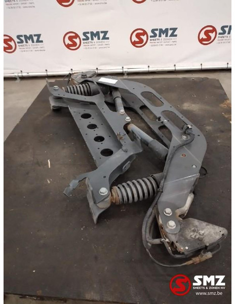 Mercedes-Benz Occ cabineophanging met slot Mercedes - Suspensión de cabina para Camión: foto 1 Mercedes-Benz Occ cabineophanging met slot Mercedes - Suspensión de cabina para Camión: foto 1