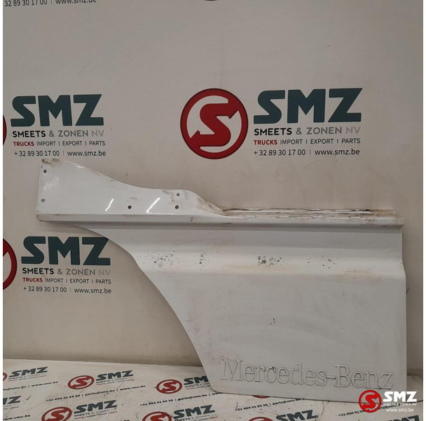 Mercedes-Benz Occ deurverlenging rechts Mercedes - Puerta y piezas para Camión: foto 1 Mercedes-Benz Occ deurverlenging rechts Mercedes - Puerta y piezas para Camión: foto 1
