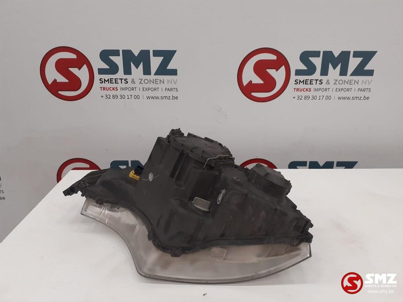 Mercedes-Benz Occ koplamp links Mercedes Actros MP4 - Faro delantero para Camión: foto 2 Mercedes-Benz Occ koplamp links Mercedes Actros MP4 - Faro delantero para Camión: foto 2
