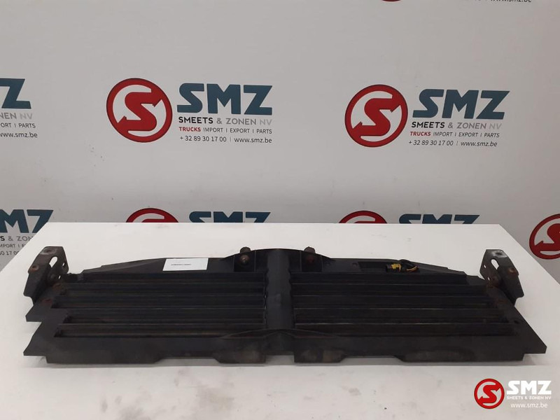 Mercedes-Benz Occ radiatorgrille Mercedes - Parrilla para Camión: foto 1 Mercedes-Benz Occ radiatorgrille Mercedes - Parrilla para Camión: foto 1