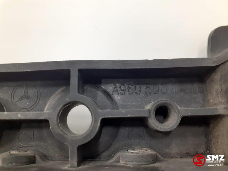 Mercedes-Benz Occ radiatorgrille Mercedes - Parrilla para Camión: foto 3 Mercedes-Benz Occ radiatorgrille Mercedes - Parrilla para Camión: foto 3