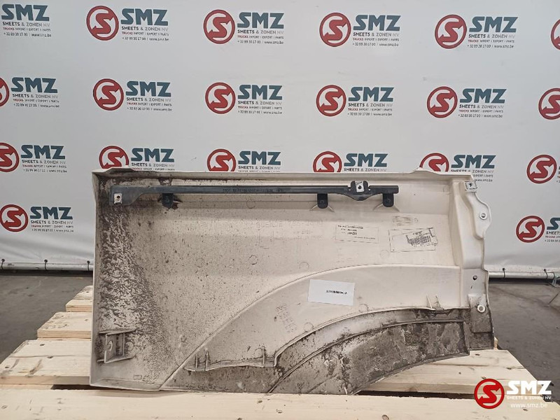 Mercedes-Benz Occ spatbordverlenging links Mercedes - Carrocería y exterior para Camión: foto 2 Mercedes-Benz Occ spatbordverlenging links Mercedes - Carrocería y exterior para Camión: foto 2