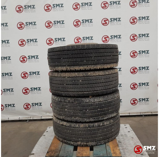 Michelin Occ vrachtwagenband 295/60R22.5 150/147K Michelin - Neumático para Camión: foto 1 Michelin Occ vrachtwagenband 295/60R22.5 150/147K Michelin - Neumático para Camión: foto 1