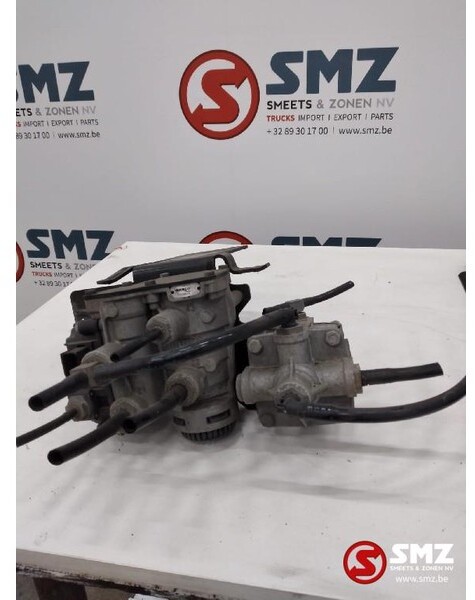 DAF Occ volgwagenstuurventiel+ relaisventiel DAF XF 10 - Piezas de recambio para Camión: foto 1 DAF Occ volgwagenstuurventiel+ relaisventiel DAF XF 10 - Piezas de recambio para Camión: foto 1