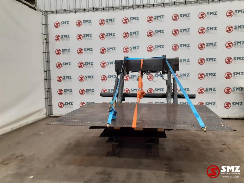 Diversen Occ laadlift ZEPRO 1500kg - Piezas de recambio para Camión: foto 2 Diversen Occ laadlift ZEPRO 1500kg - Piezas de recambio para Camión: foto 2