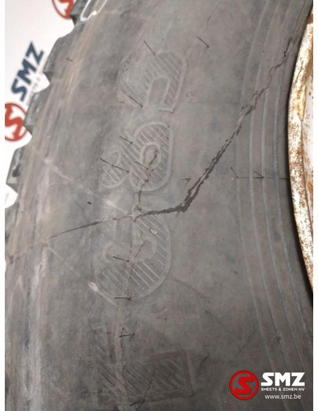 Pirelli Occ Band 12.00R20 Pirelli FG85 Trilex velg - Neumático para Camión: foto 3 Pirelli Occ Band 12.00R20 Pirelli FG85 Trilex velg - Neumático para Camión: foto 3