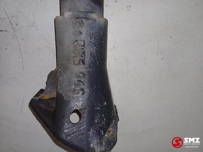 Renault Occ bumperbevestigingssteun links Renault - Parachoques para Camión: foto 3 Renault Occ bumperbevestigingssteun links Renault - Parachoques para Camión: foto 3