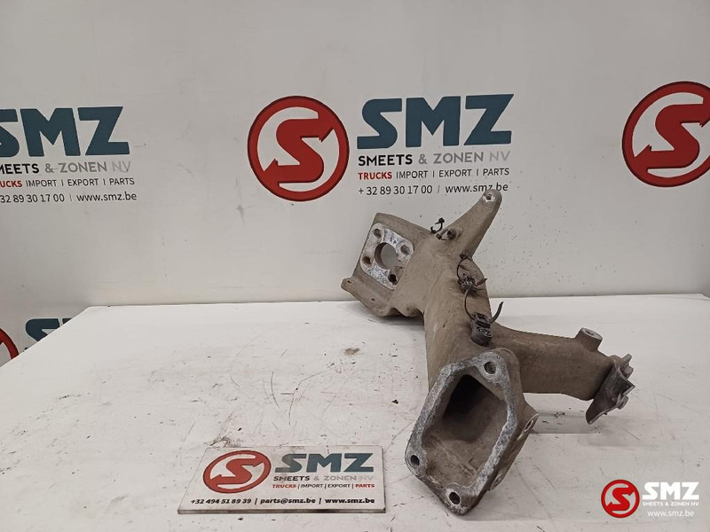 Renault Occ bumpersteun rechts Renault - Parachoques para Camión: foto 4 Renault Occ bumpersteun rechts Renault - Parachoques para Camión: foto 4