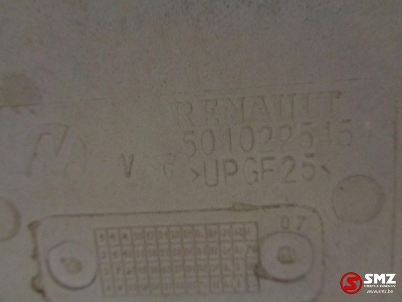 Renault Occ motorkap renault 501022515 - Capota para Camión: foto 4 Renault Occ motorkap renault 501022515 - Capota para Camión: foto 4