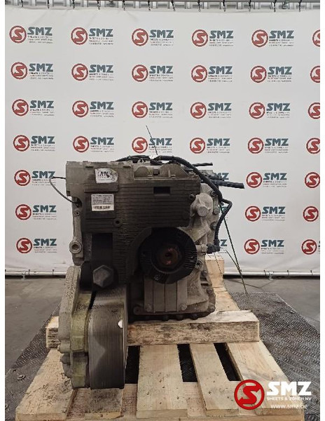 Renault Occ versnellingsbak + retarder AT2612D Renault - Caja de cambios para Camión: foto 4 Renault Occ versnellingsbak + retarder AT2612D Renault - Caja de cambios para Camión: foto 4