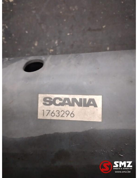 Scania Occ bumper Scania - Parachoques para Camión: foto 3 Scania Occ bumper Scania - Parachoques para Camión: foto 3