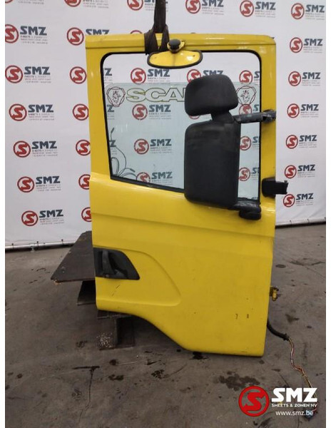 Scania Occ deur rechts Scania - Puerta y piezas para Camión: foto 1 Scania Occ deur rechts Scania - Puerta y piezas para Camión: foto 1