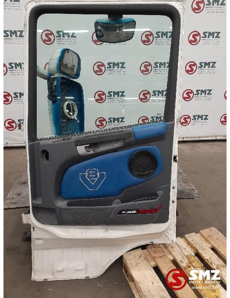 Scania Occ deur rechts Scania - Puerta y piezas para Camión: foto 2 Scania Occ deur rechts Scania - Puerta y piezas para Camión: foto 2