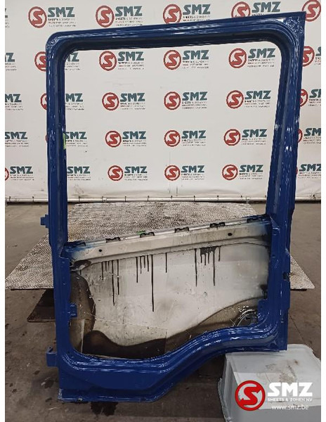 Scania Occ deur rechts Scania P - Puerta y piezas para Camión: foto 2 Scania Occ deur rechts Scania P - Puerta y piezas para Camión: foto 2