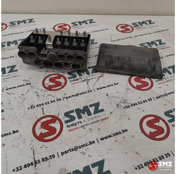 Scania Occ zekeringskast Scania - Sistema eléctrico para Camión: foto 3 Scania Occ zekeringskast Scania - Sistema eléctrico para Camión: foto 3