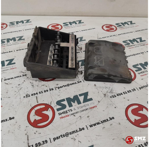 Scania Occ zekeringskast Scania - Sistema eléctrico para Camión: foto 5 Scania Occ zekeringskast Scania - Sistema eléctrico para Camión: foto 5