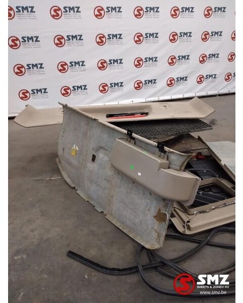 Volvo Occ Interieurdelen Volvo FH4 L2H1 - Cabina e interior para Camión: foto 2 Volvo Occ Interieurdelen Volvo FH4 L2H1 - Cabina e interior para Camión: foto 2